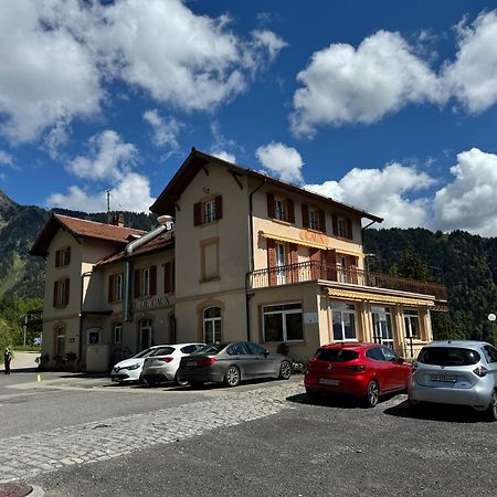 Buffet De La Gare Hotel Montreux Kültér fotó